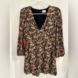 Aritiza exclusive brand Sunday Best Grayson floral dress .